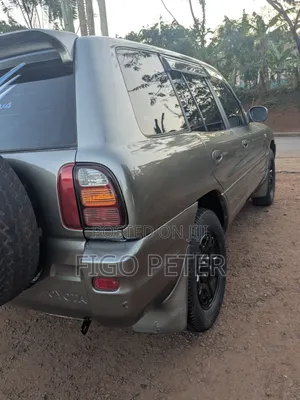 Toyota RAV4 Automatic 2000 Gray