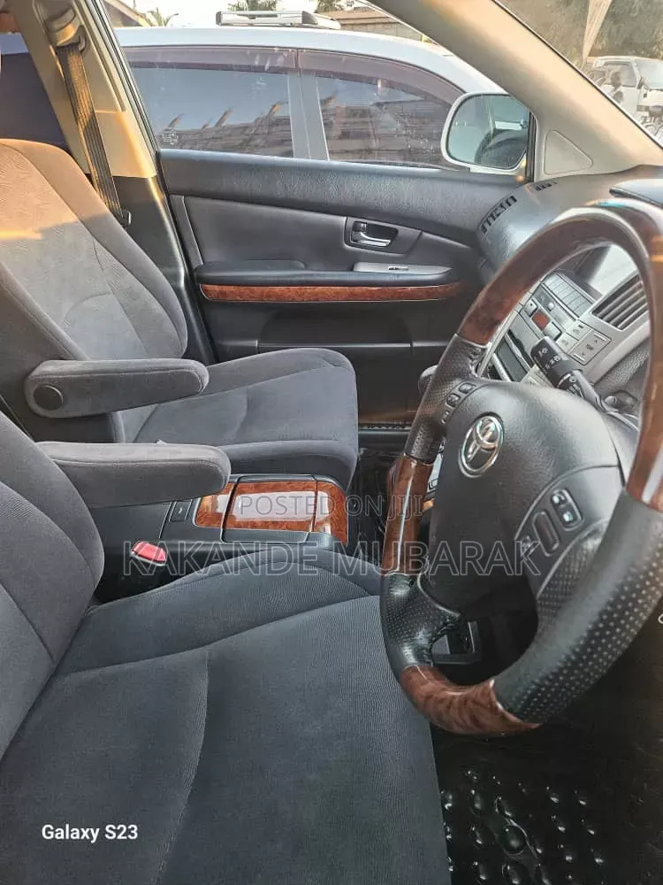 Toyota Harrier 2012 White