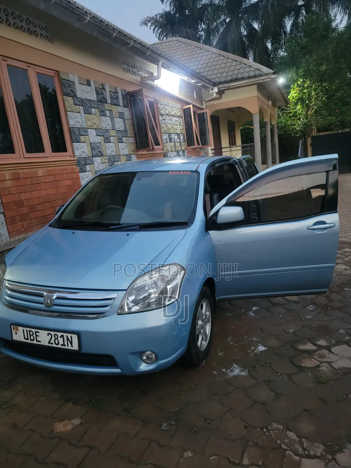 Toyota Raum 2005 Blue