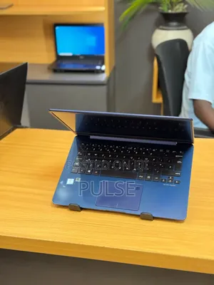 Laptop Asus Vivobook S 14 8GB Intel Core i7 SSD 256GB