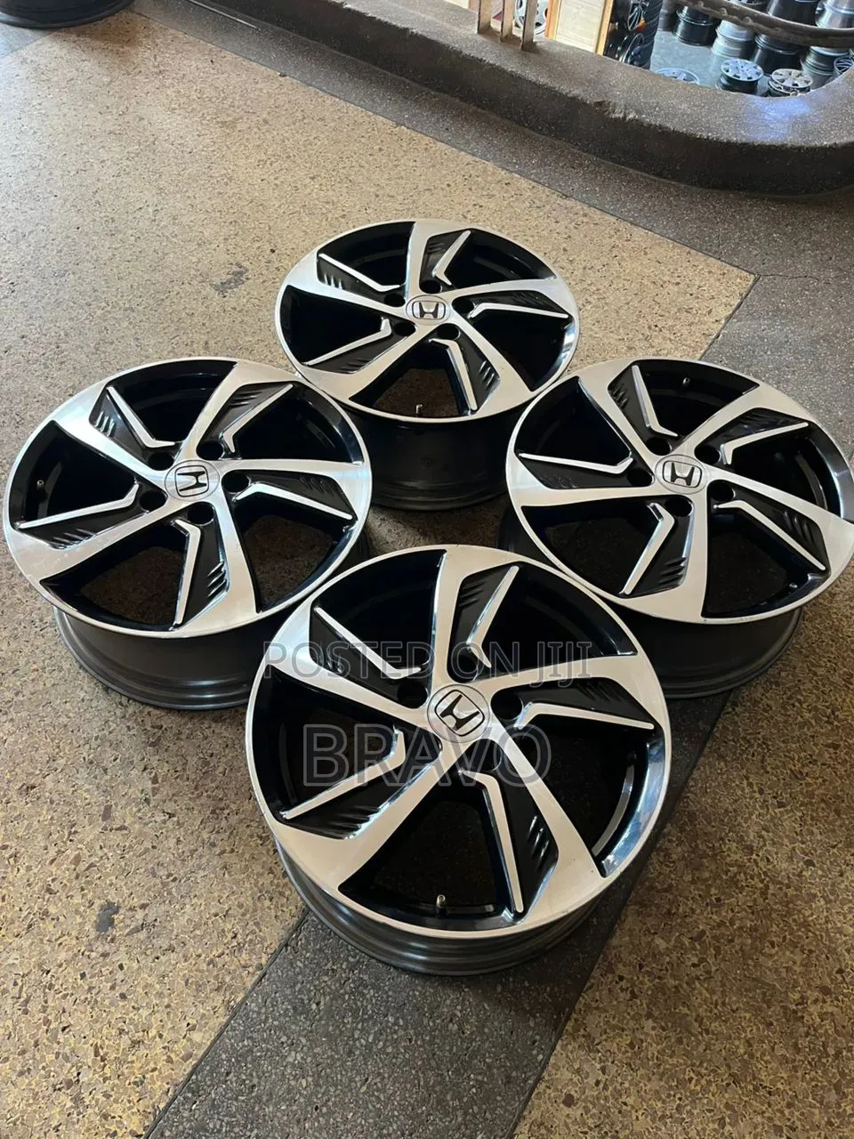 Size 17 Japan Original Rims for Mazda Cx5.