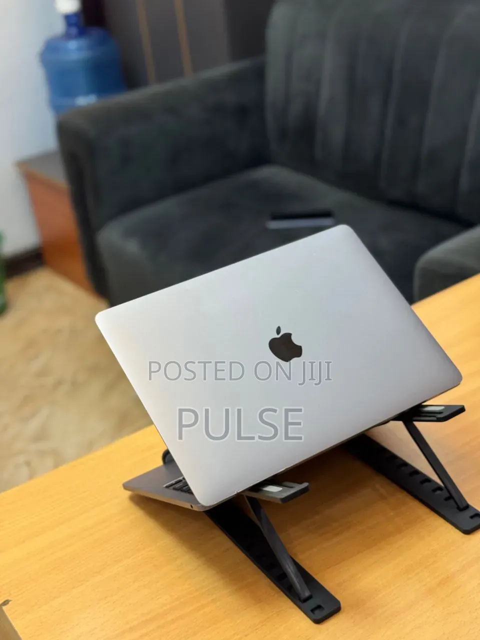Laptop Apple MacBook Pro 2020 M1 8GB Apple M1 Pro SSD 256GB