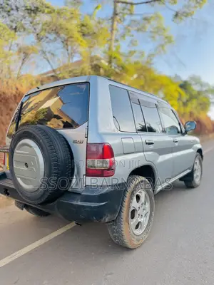 Mitsubishi Pajero 2003