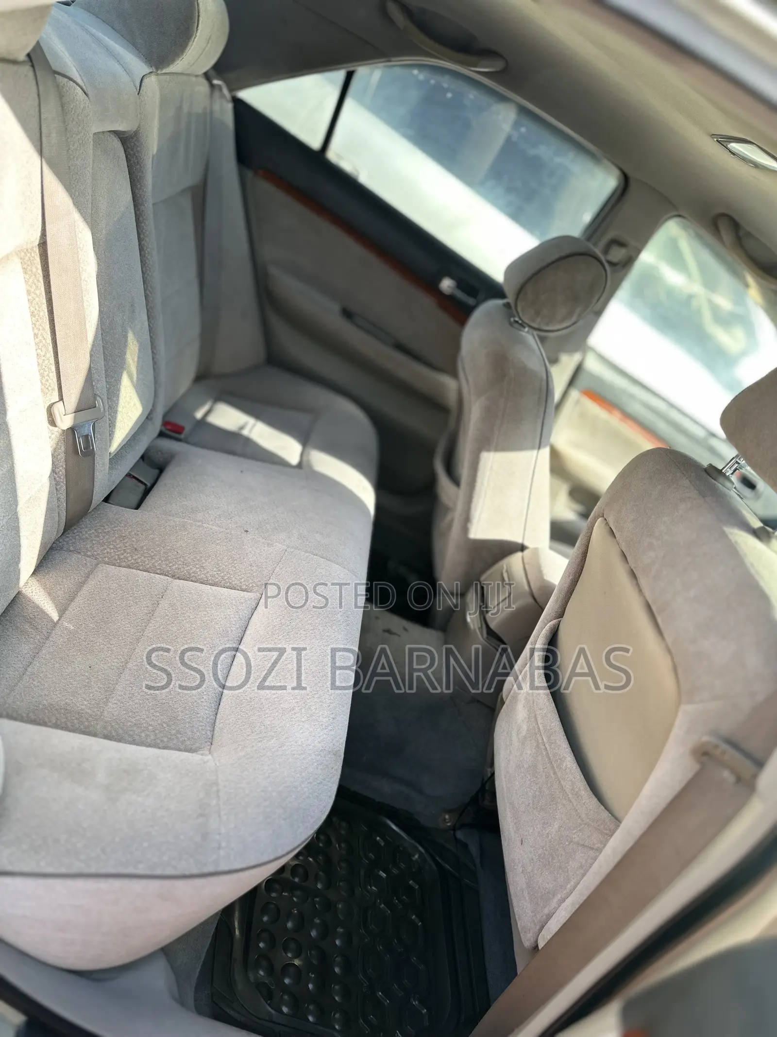 Toyota Mark II 2000 Silver