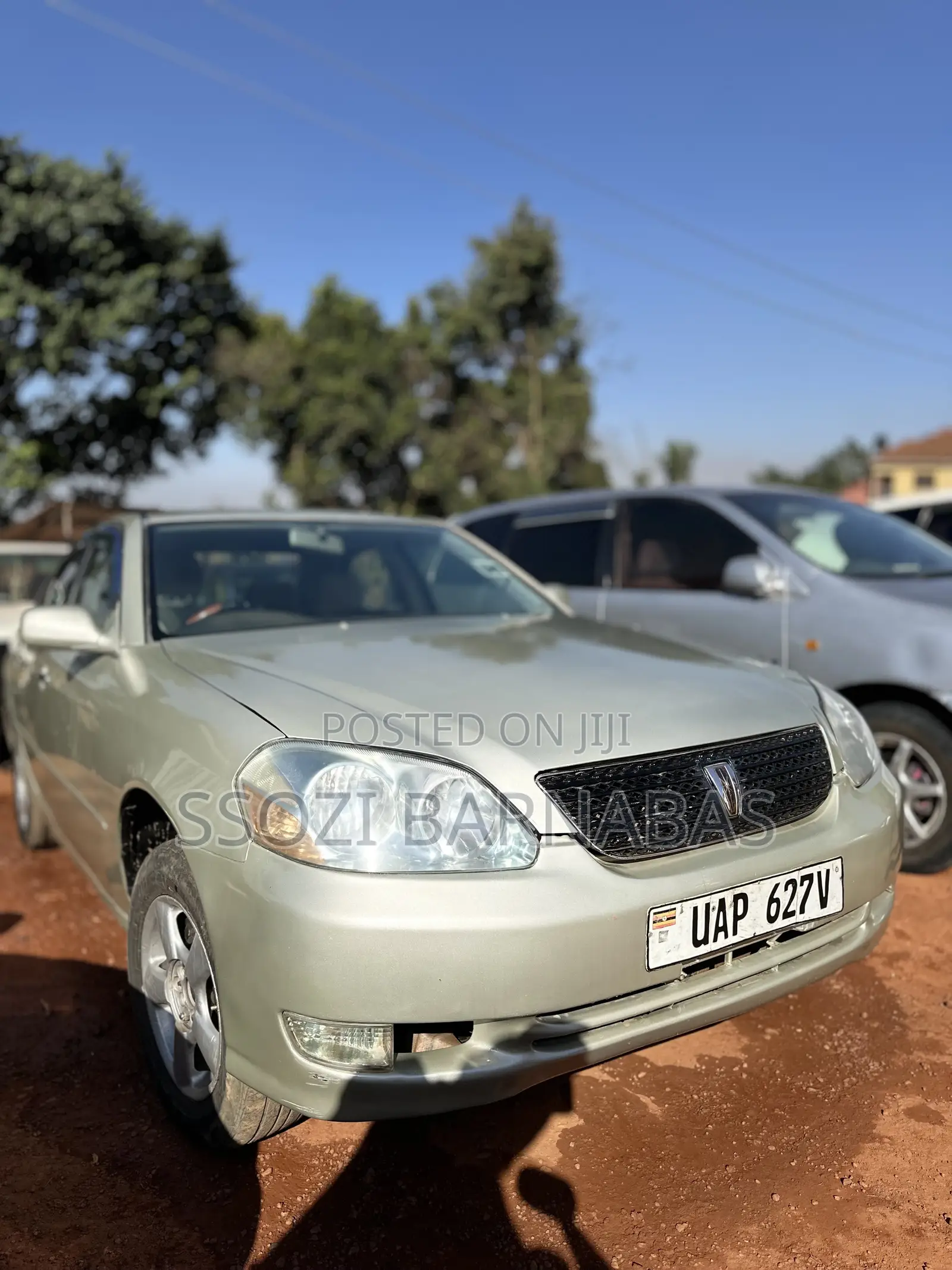 Toyota Mark II 2000 Silver