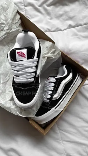 Vans Old Skool Classic Black White Sneakers