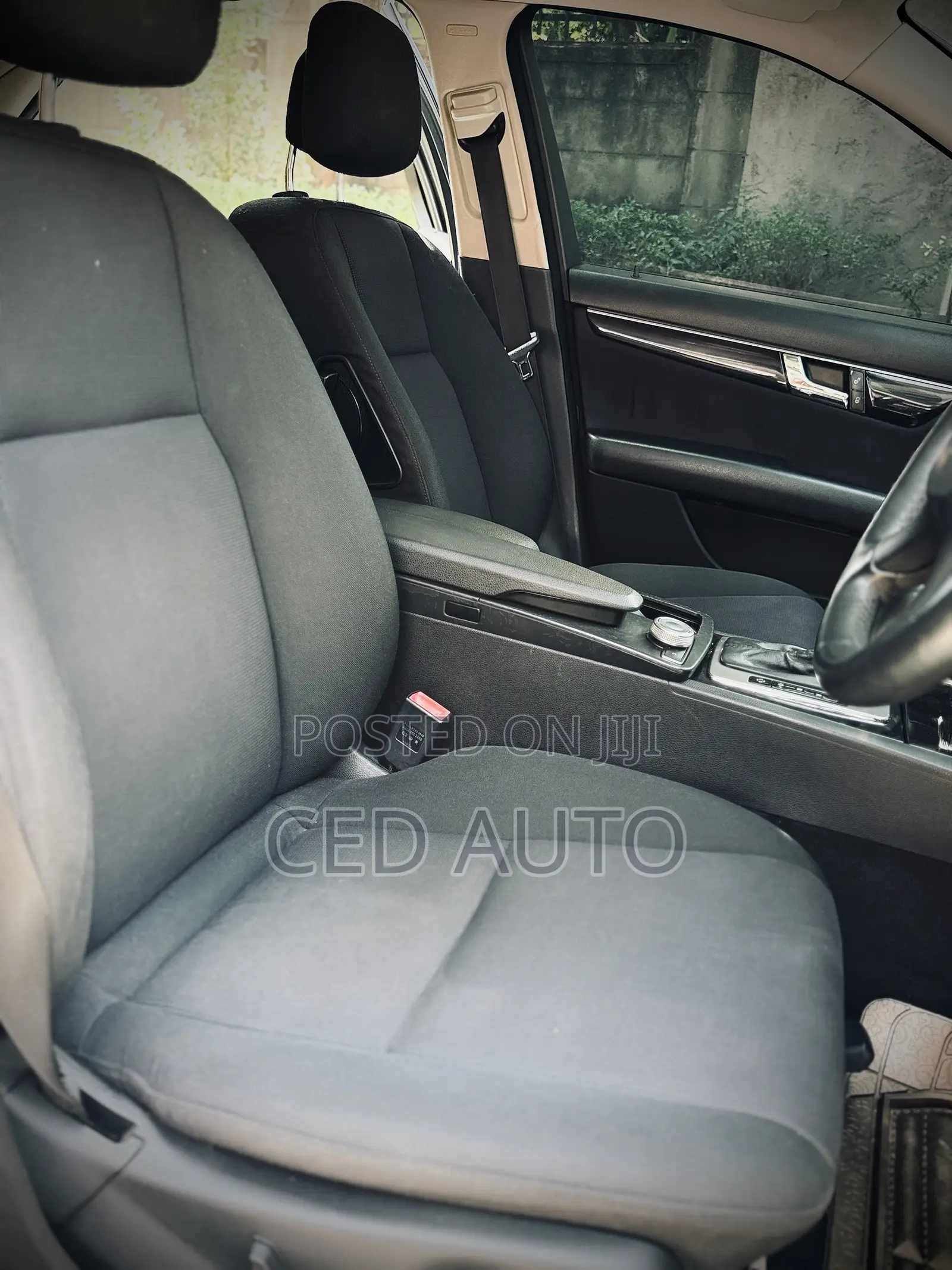 Mercedes-Benz C200 2011 White