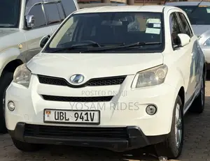 Toyota IST 2008 White