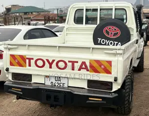 Toyota Land Cruiser 79 Series 2015 White