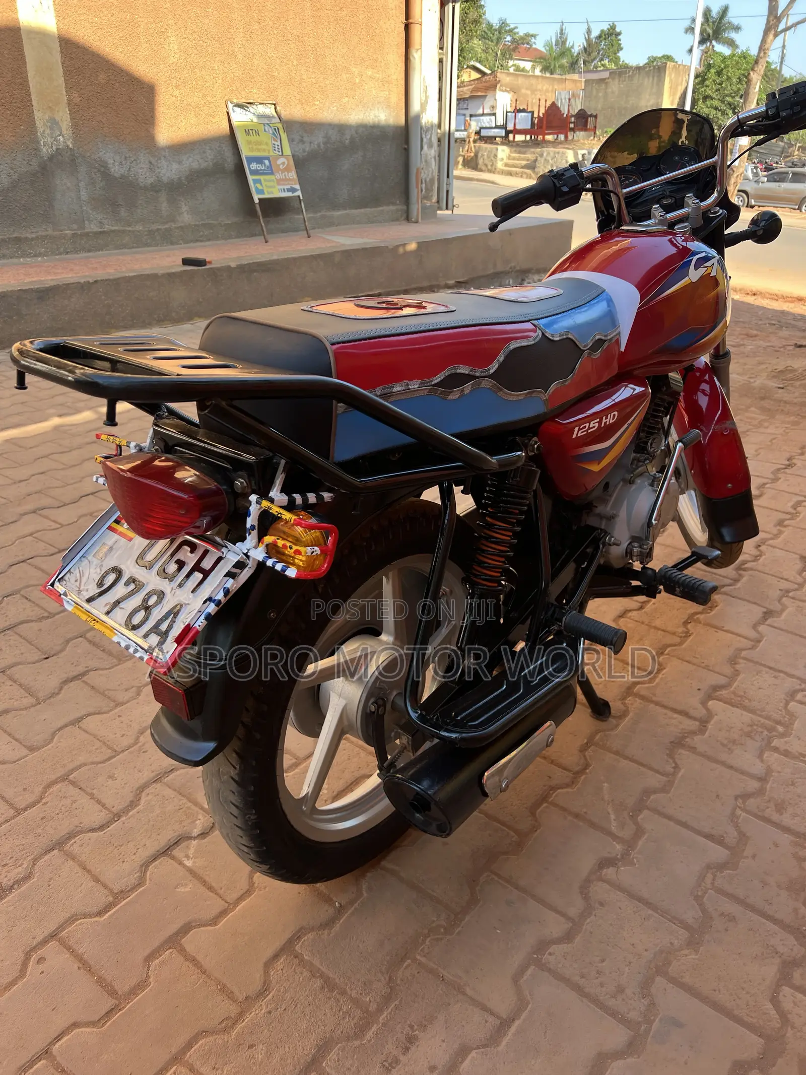 Bajaj CT 125X 2025 Red