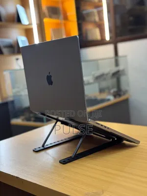 Laptop Apple MacBook Pro 2021 M1 Max 64GB Apple M1 Max SSD 512GB