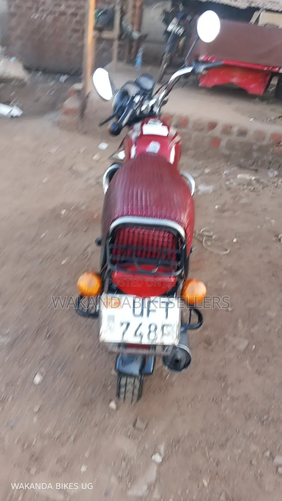 Bajaj Boxer 100 2023 Red