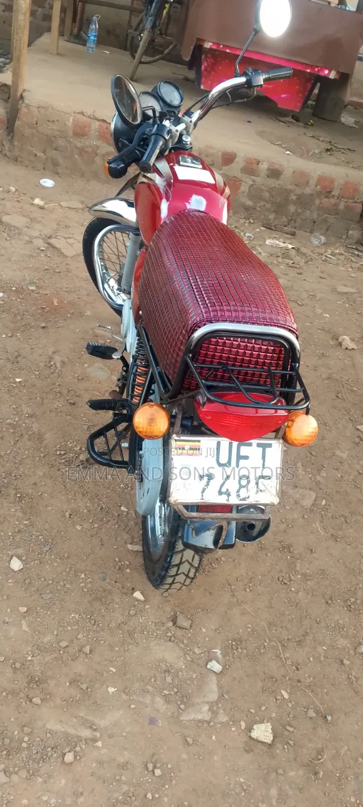 Bajaj Boxer 100 2023 Red
