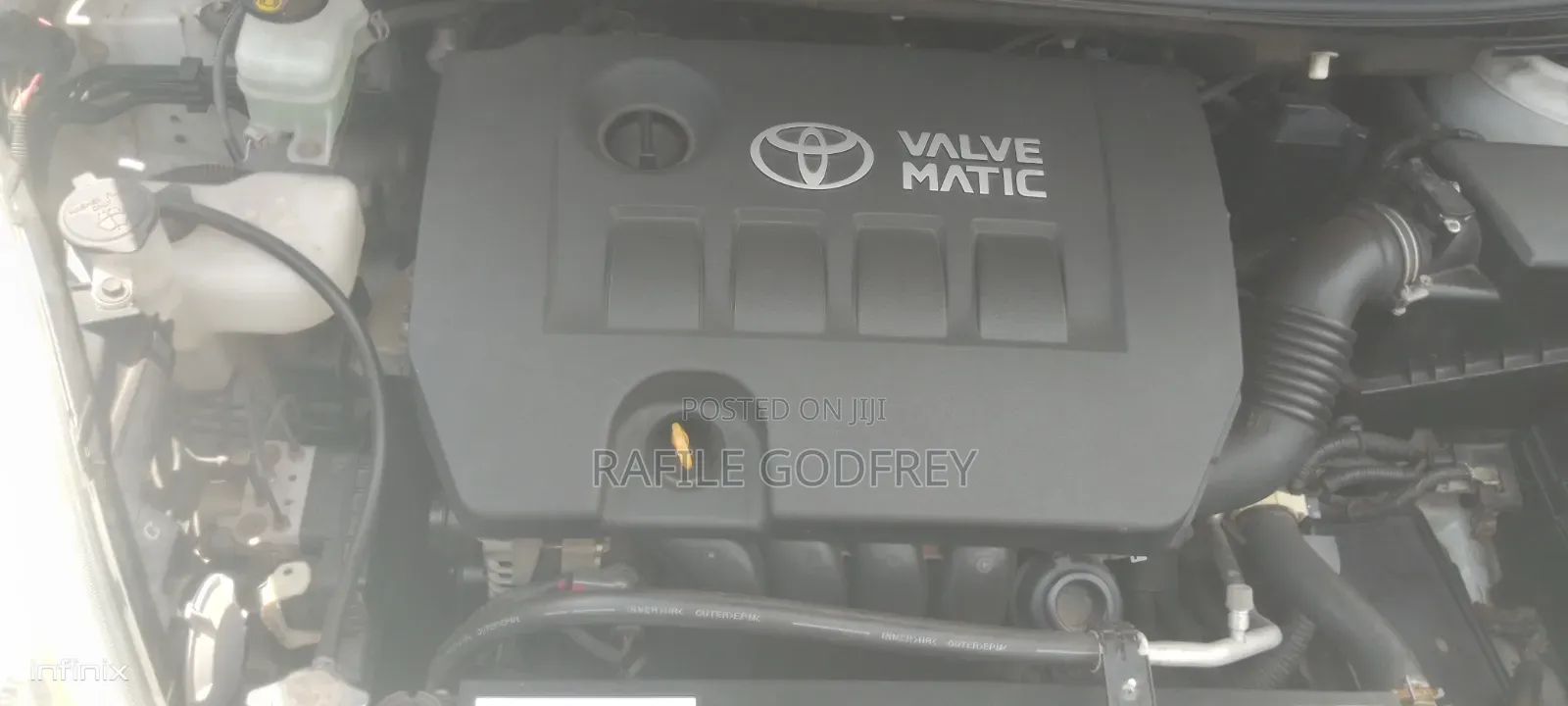 Toyota ISIS 2010 White