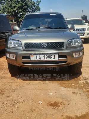 Toyota RAV4 Automatic 2000 Silver