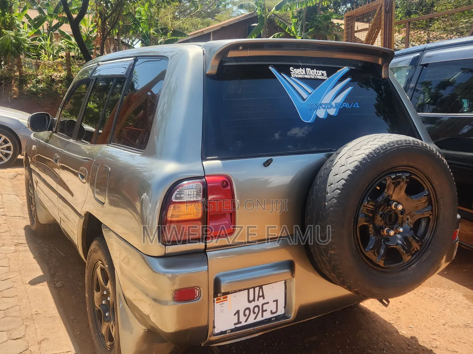 Toyota RAV4 Automatic 2000 Silver