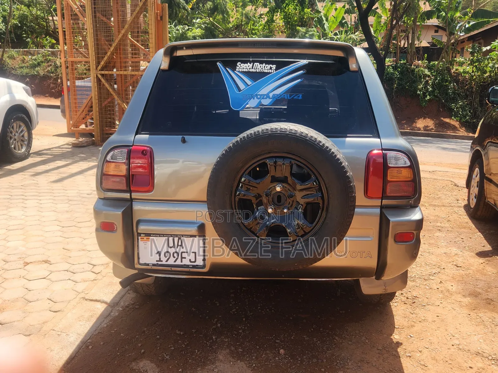 Toyota RAV4 Automatic 2000 Silver