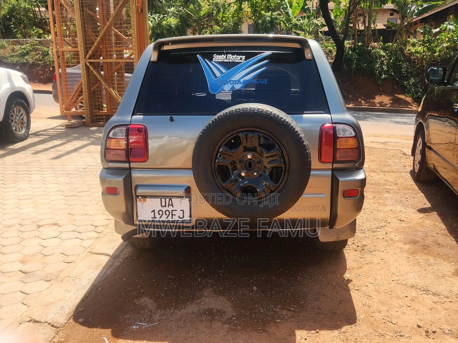 Toyota RAV4 Automatic 2000 Silver