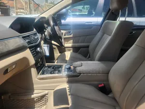Mercedes-Benz E300 2010 Brown