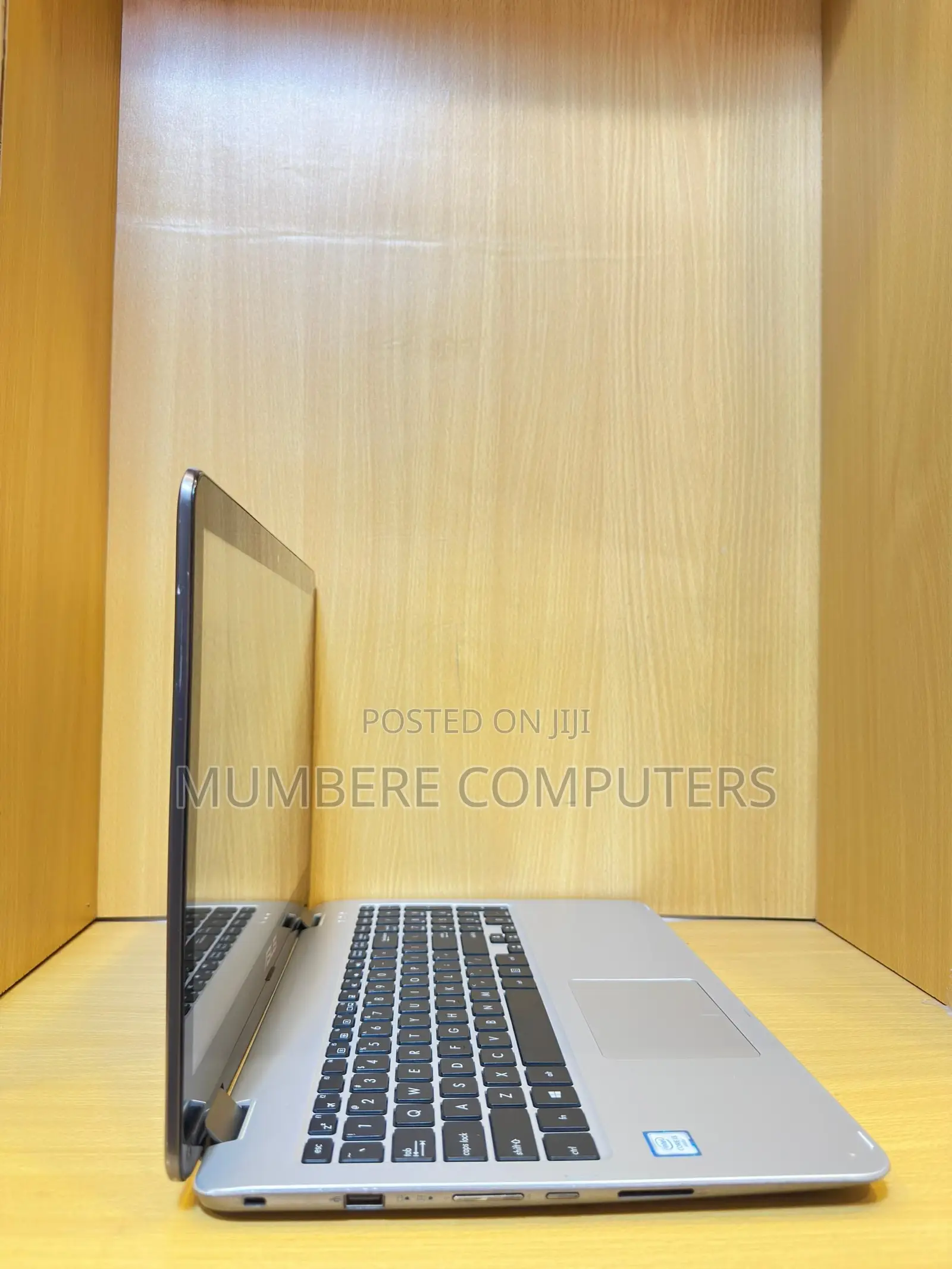 New Laptop Asus VivoBook Flip 15 TP510UA 8GB Intel Core i3 SSD 512GB