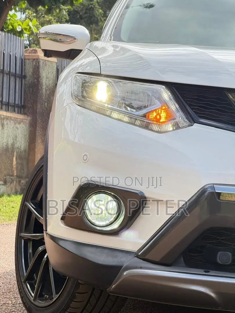 Nissan X-Trail 2017 White