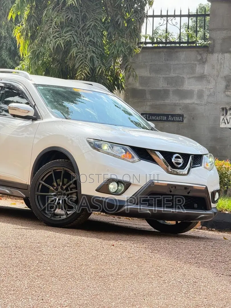 Nissan X-Trail 2017 White
