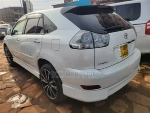 Toyota Harrier 2008 White