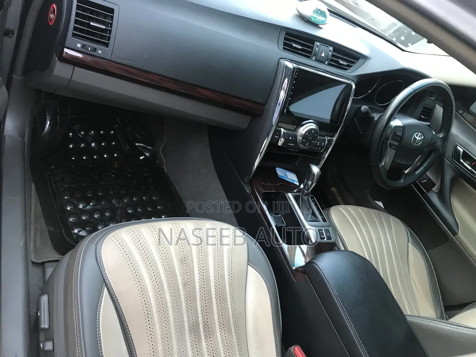 Toyota Mark X 2011 Gray