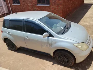 Toyota IST 2002 Gray