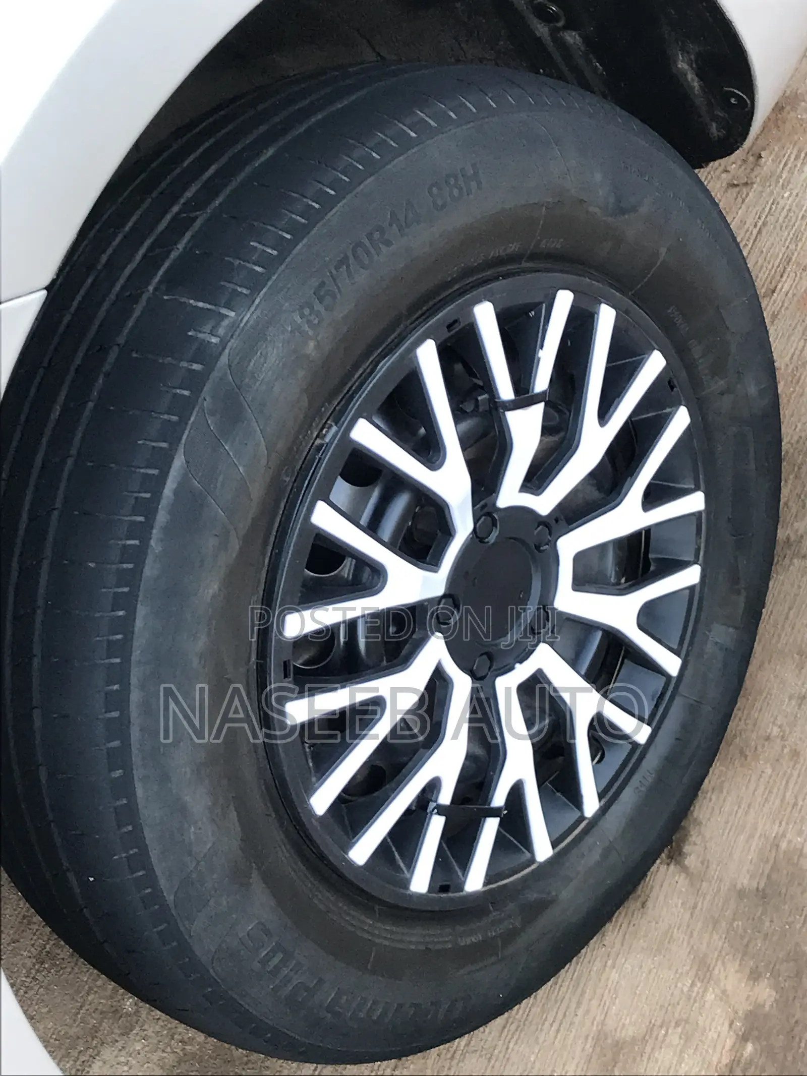 Toyota Sienta 2008 Silver