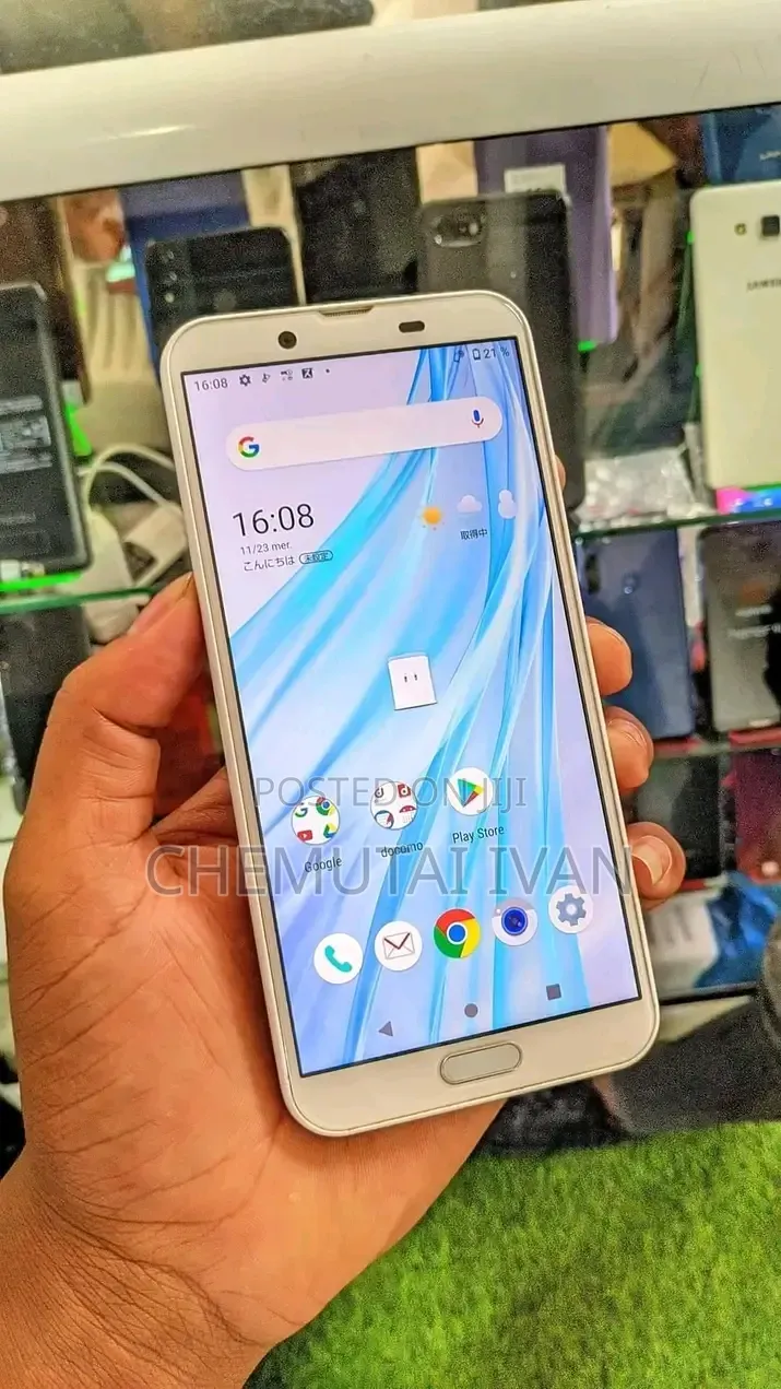 Sharp Aquos Sense 2 SHV43 32 GB Gray