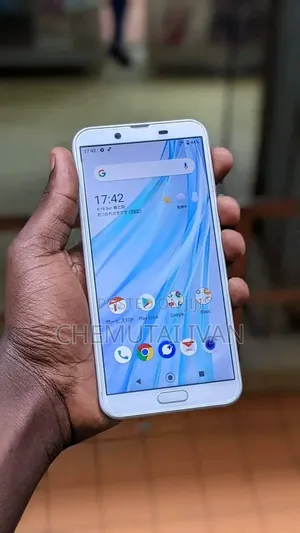 Sharp Aquos Sense 2 SHV43 32 GB Gray