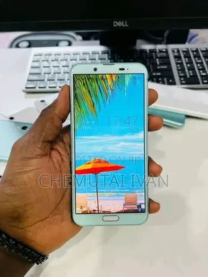 Sharp Aquos Sense 2 SHV43 32 GB Silver