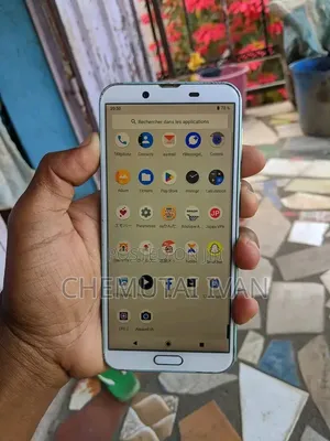 Sharp Aquos Sense 2 SHV43 32 GB Silver