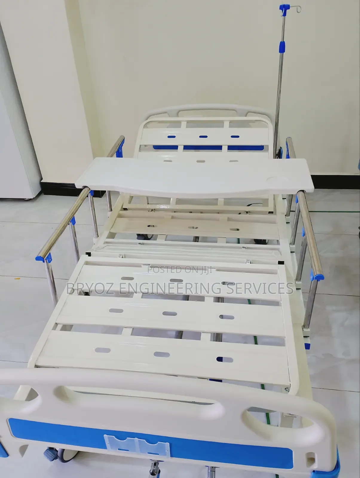 Double-Crank Manual Hospital Bed – Brand New