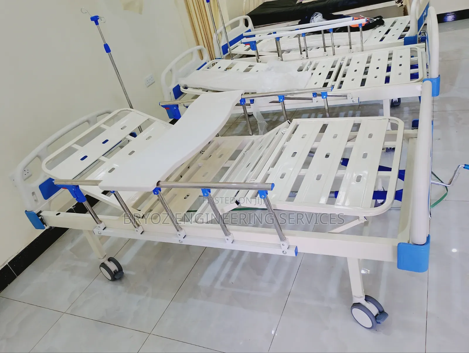 Double-Crank Manual Hospital Bed – Brand New