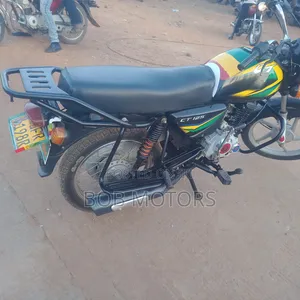 Bajaj CT 125X 2025 Red