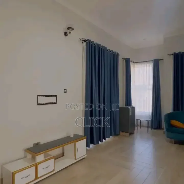 5bdrm Apartment in Muyenga, Makindye for rent