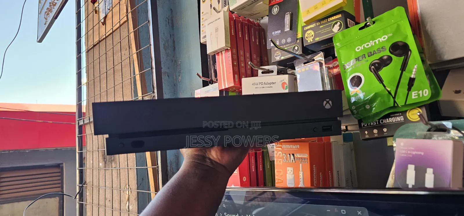Xbox One X 1tb With Fc26