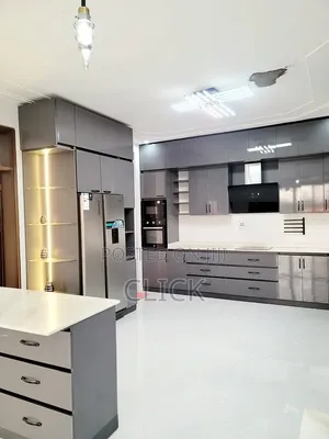 5bdrm Duplex in Muyenga, Makindye for rent