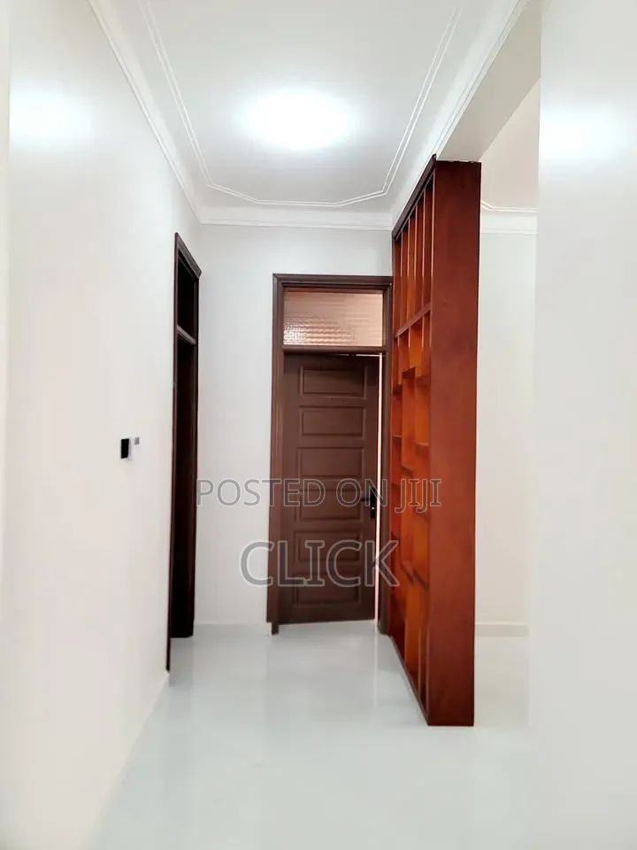 5bdrm Duplex in Muyenga, Makindye for rent