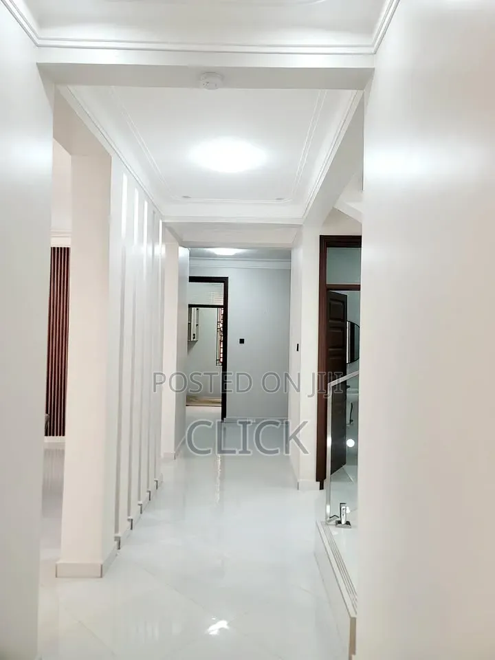 5bdrm Duplex in Muyenga, Makindye for rent