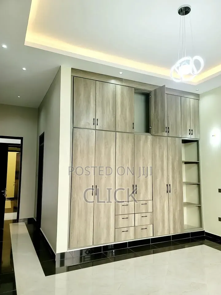 4bdrm Duplex in Muyenga, Makindye for rent