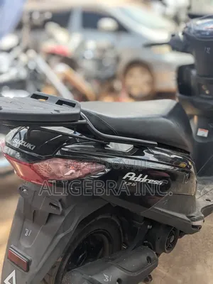 Suzuki 2020 Black