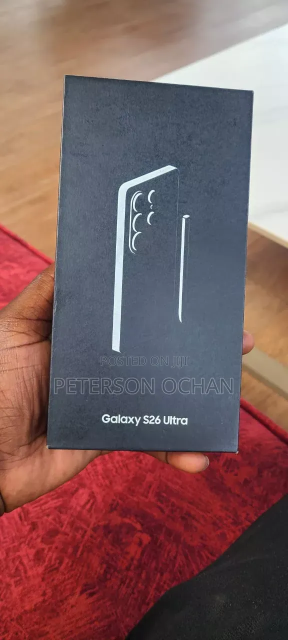 New Samsung Galaxy S26 Ultra 5G 256 GB Gold