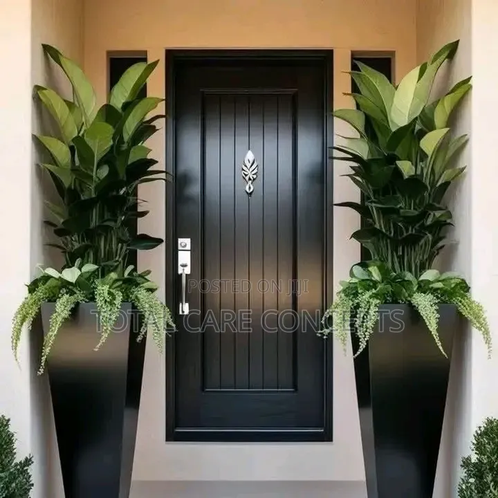 Modern Artificial Flowers Pots With Plants