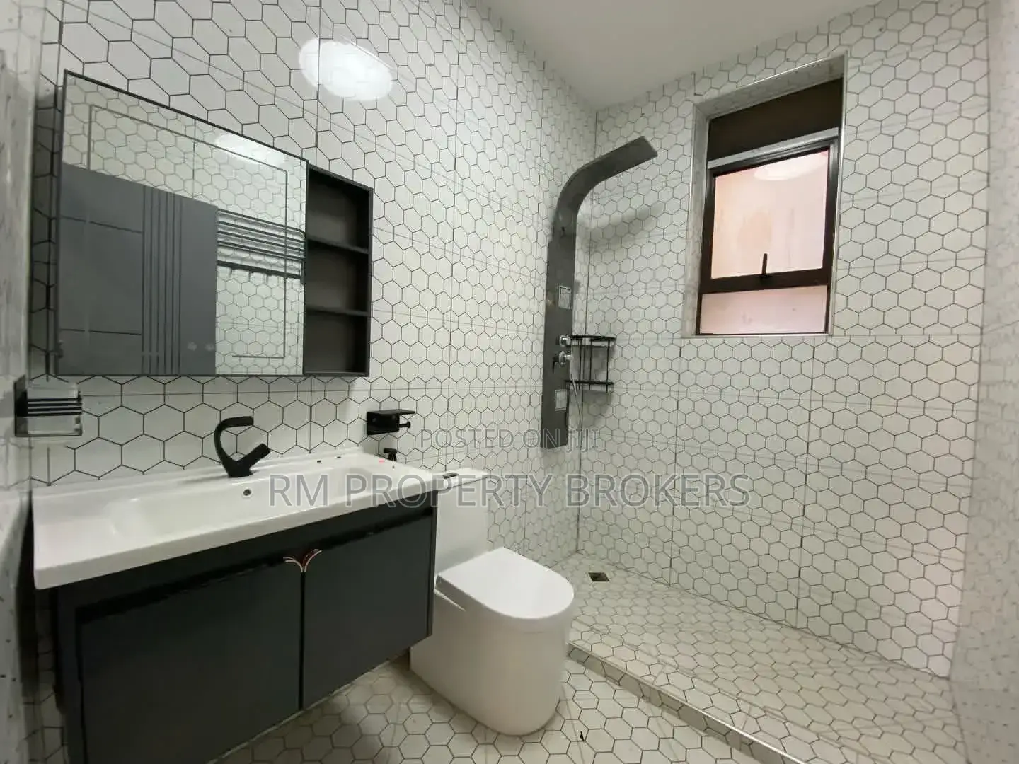 3bdrm Apartment in Kigo, Central Division for rent