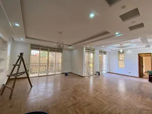 5bdrm Duplex in Lubowa, Central Division for rent
