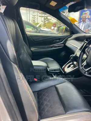 Toyota Harrier 2016 Silver