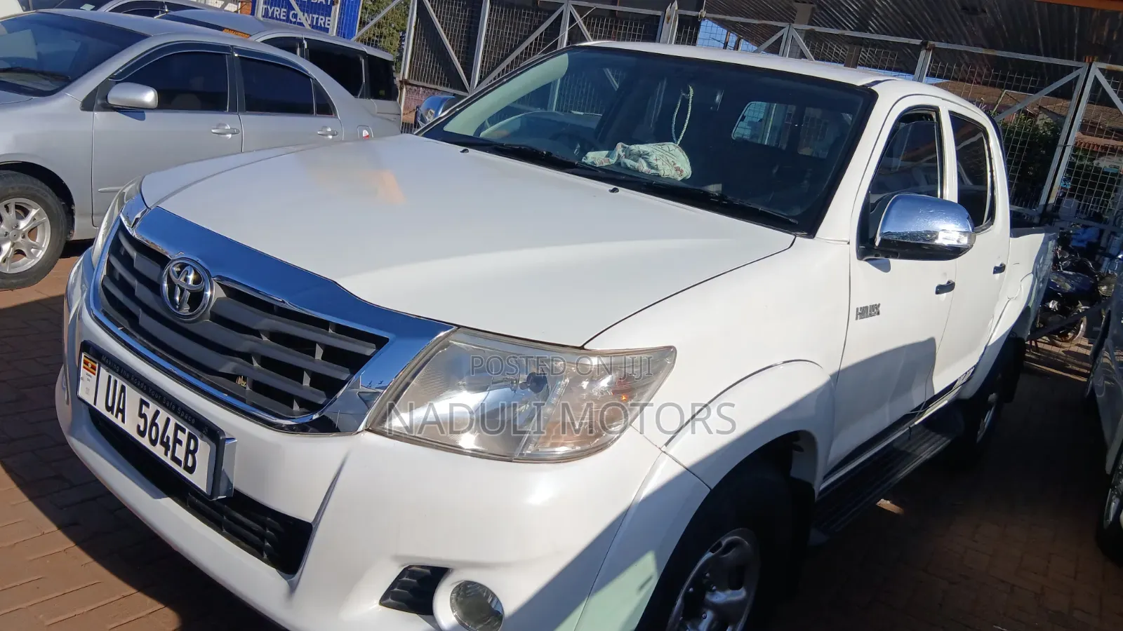Toyota Hilux 2008 White